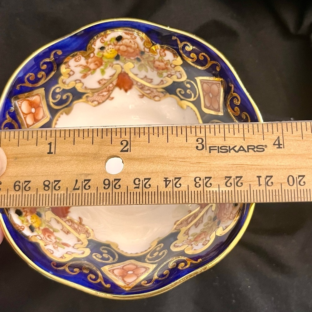 Royal Albert Heirloom Teacup Saucer Set Bone China England Imari Cobalt Gold VTG - Picture 16 of 17